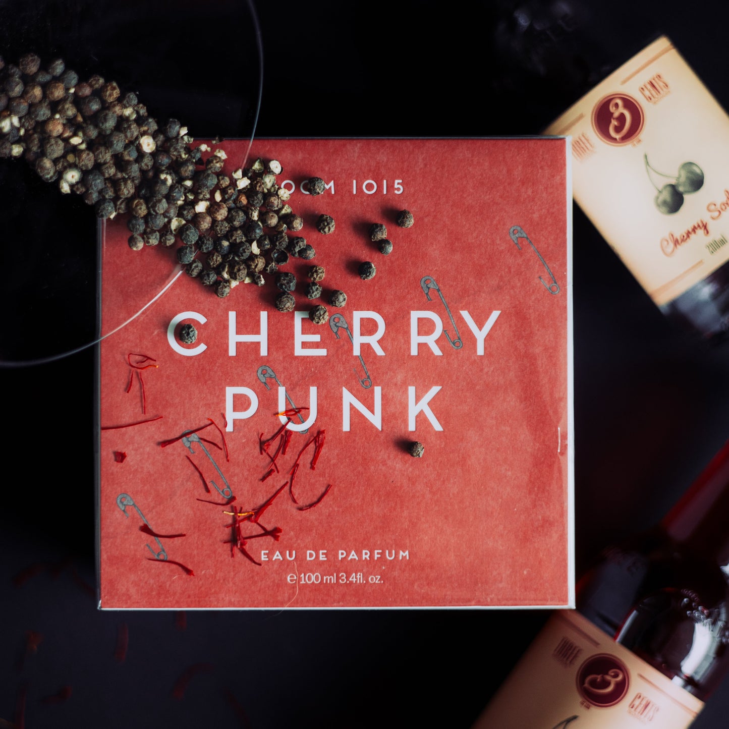 Cherry Punk opakowanie — Room 1015 — pudełko perfum — Vol de Parfum